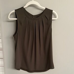 Elegant Sleeveless Olive  Top